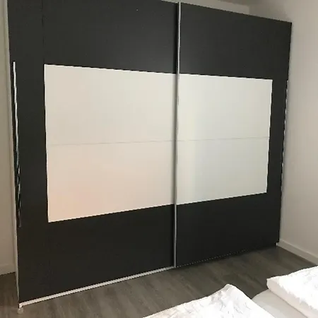 Moderne Ferienwohnung Im Herzen Von Bad Neustadt Бад-Нойштадт-ан-дер-Зале Экстерьер фото