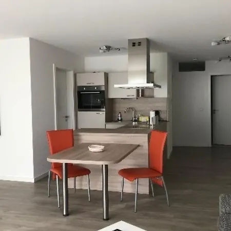 Moderne Ferienwohnung Im Herzen Von Bad Neustadt Бад-Нойштадт-ан-дер-Зале Экстерьер фото